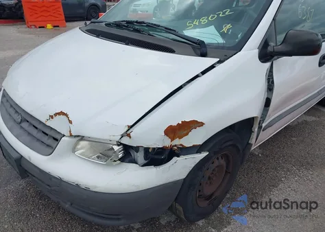 2000 Plymouth Voyager z USA, uszkodzony, nr VIN 2P4FP25B7YR548022